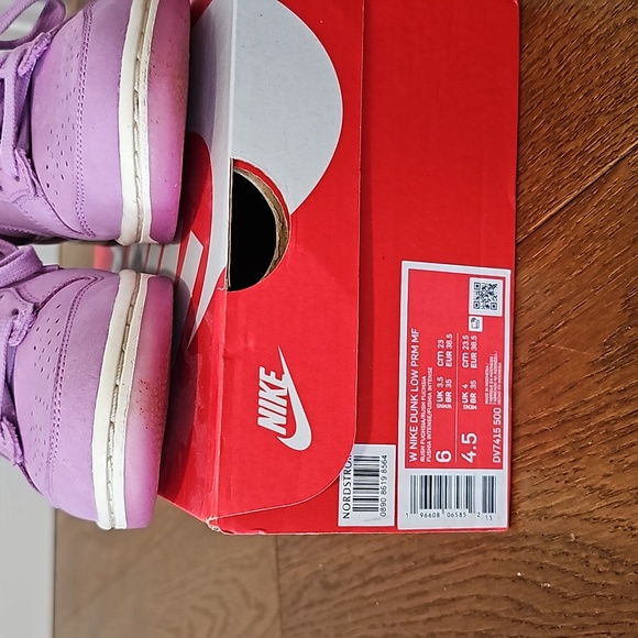Nike Dunk Low Rush Fuschia - Picture 2 of 4
